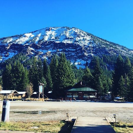 Silver Gate Lodging Cooke City Exterior photo