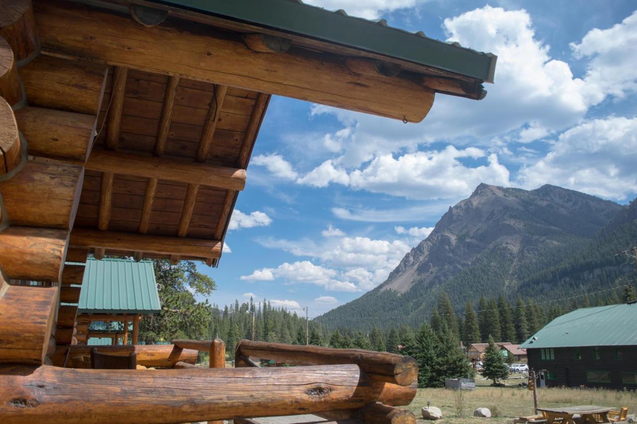 Silver Gate Lodging Cooke City Exterior photo