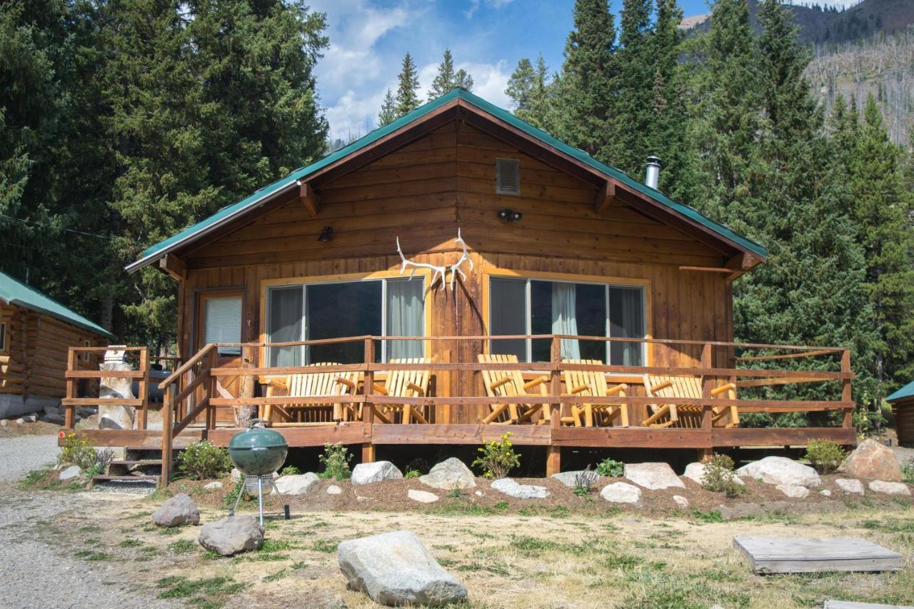 Silver Gate Lodging Cooke City Exterior photo