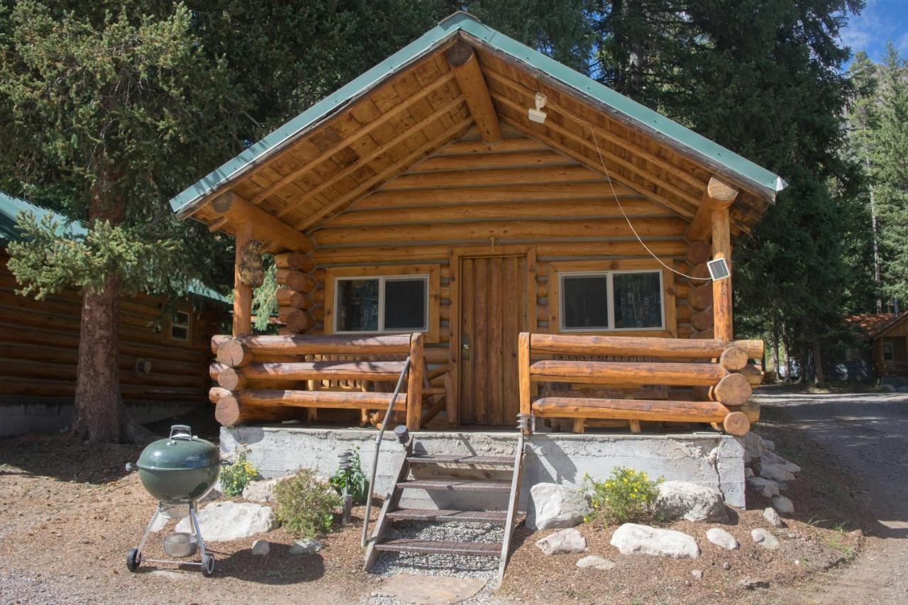 Silver Gate Lodging Cooke City Exterior photo