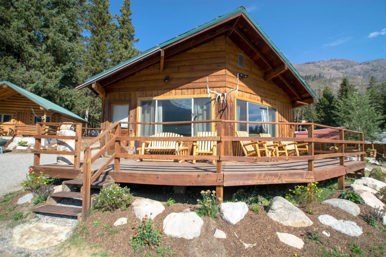 Silver Gate Lodging Cooke City Exterior photo