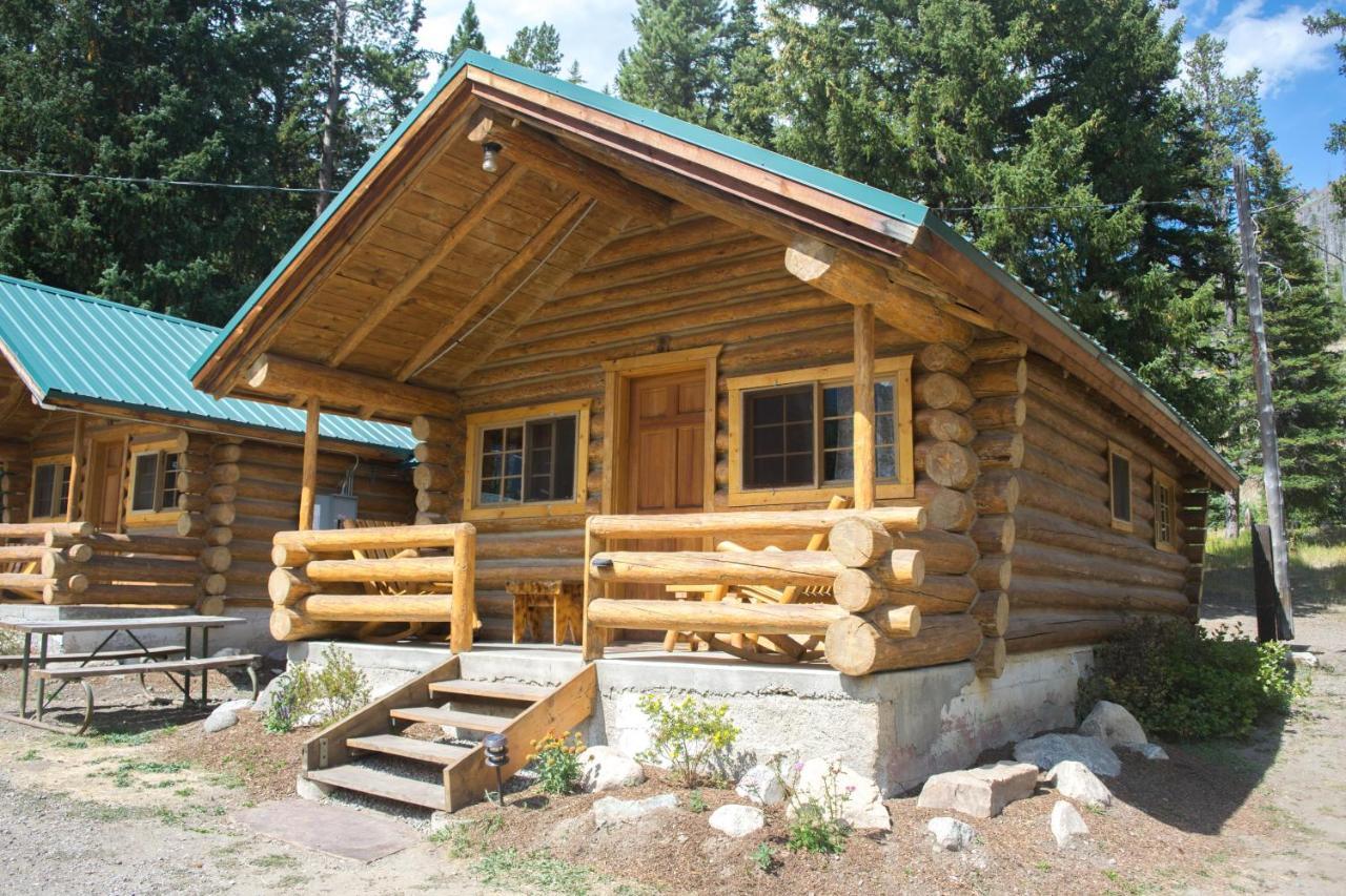 Silver Gate Lodging Cooke City Exterior photo