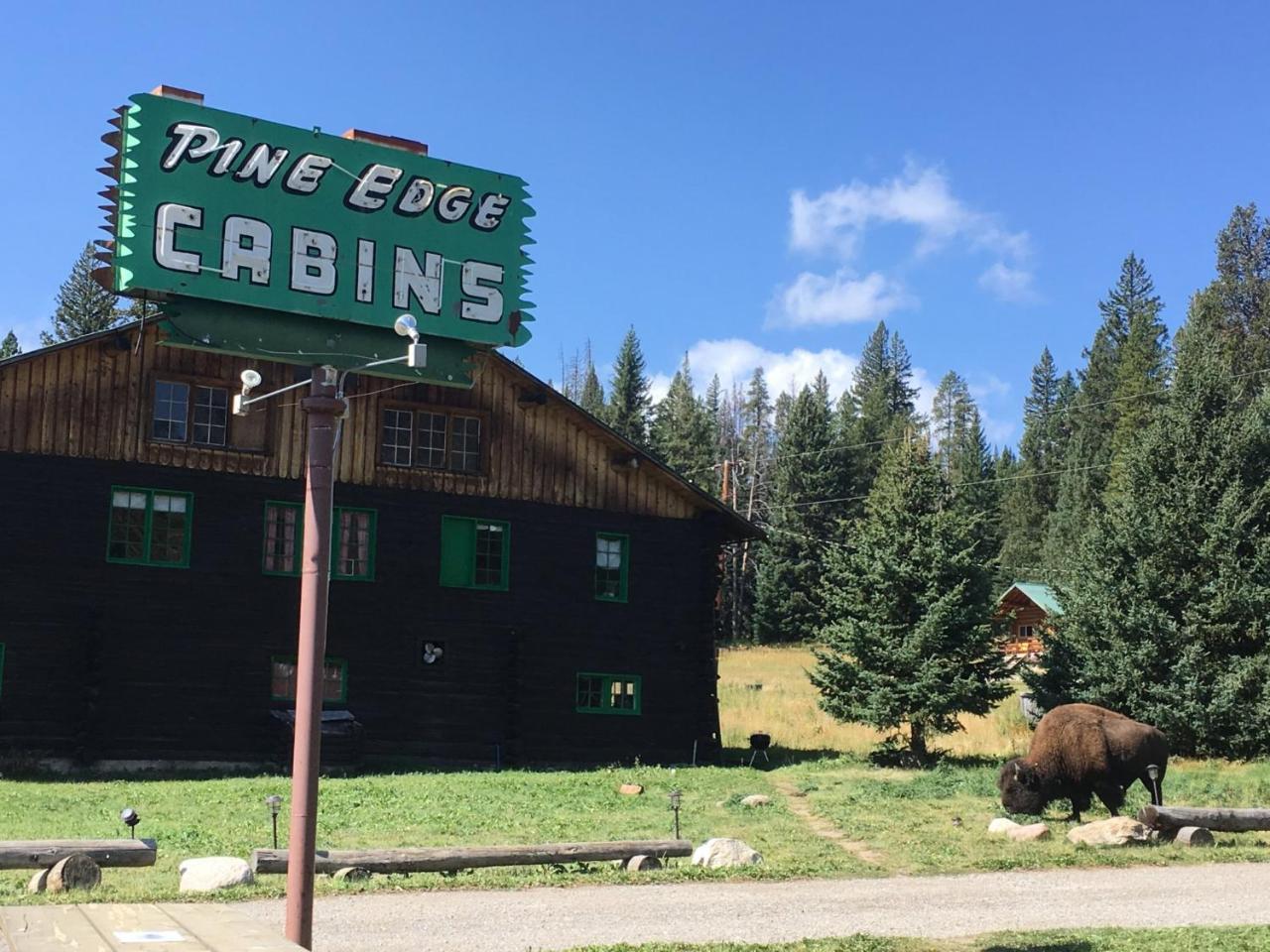 Silver Gate Lodging Cooke City Exterior photo