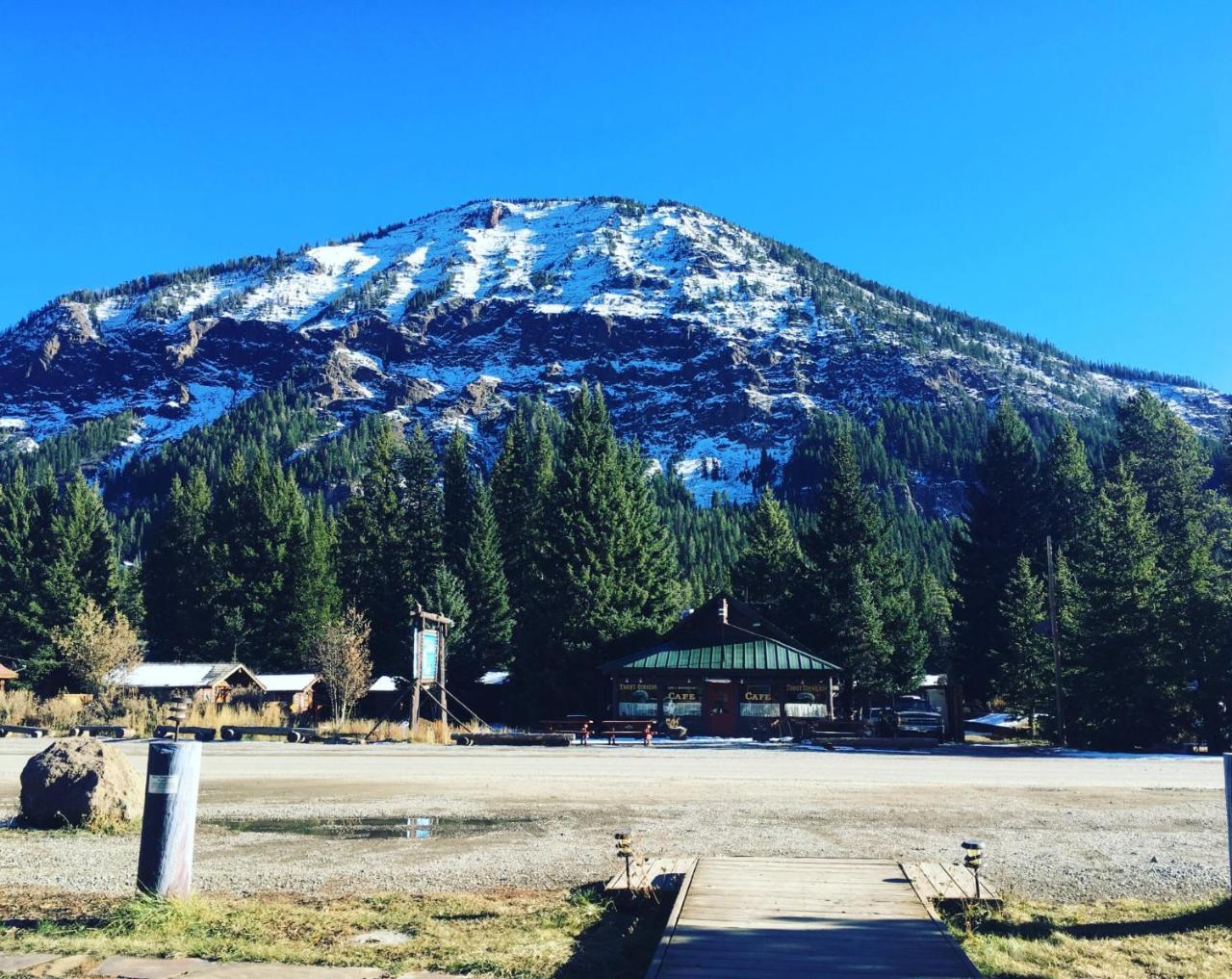 Silver Gate Lodging Cooke City Exterior photo